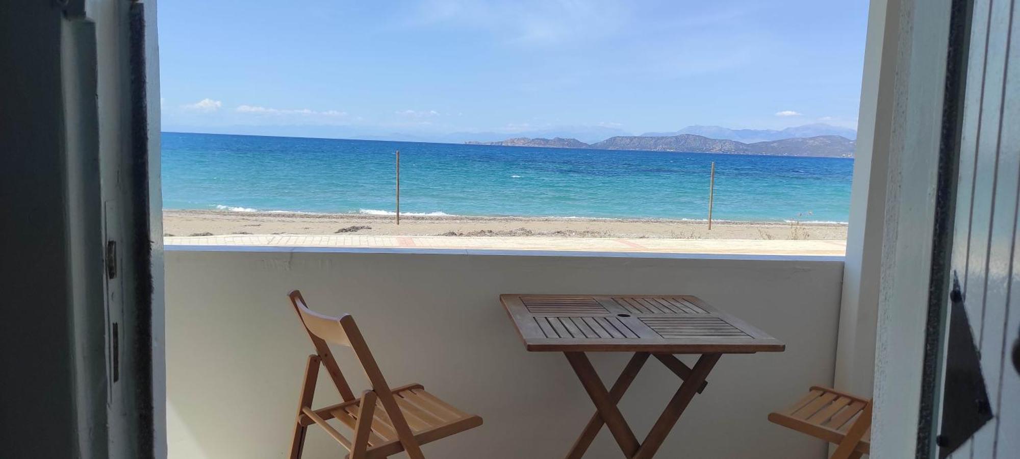 Sun, Sea, And Sand-Only 20 Footsteps To The Beach Corinth Екстериор снимка